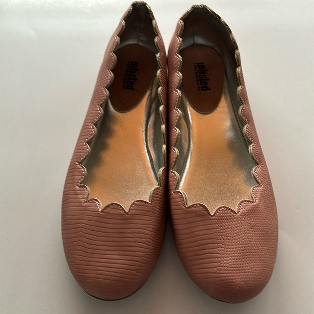 Kenneth Cole Unlisted Scalloped Ballet Flats Pink Size 9.5